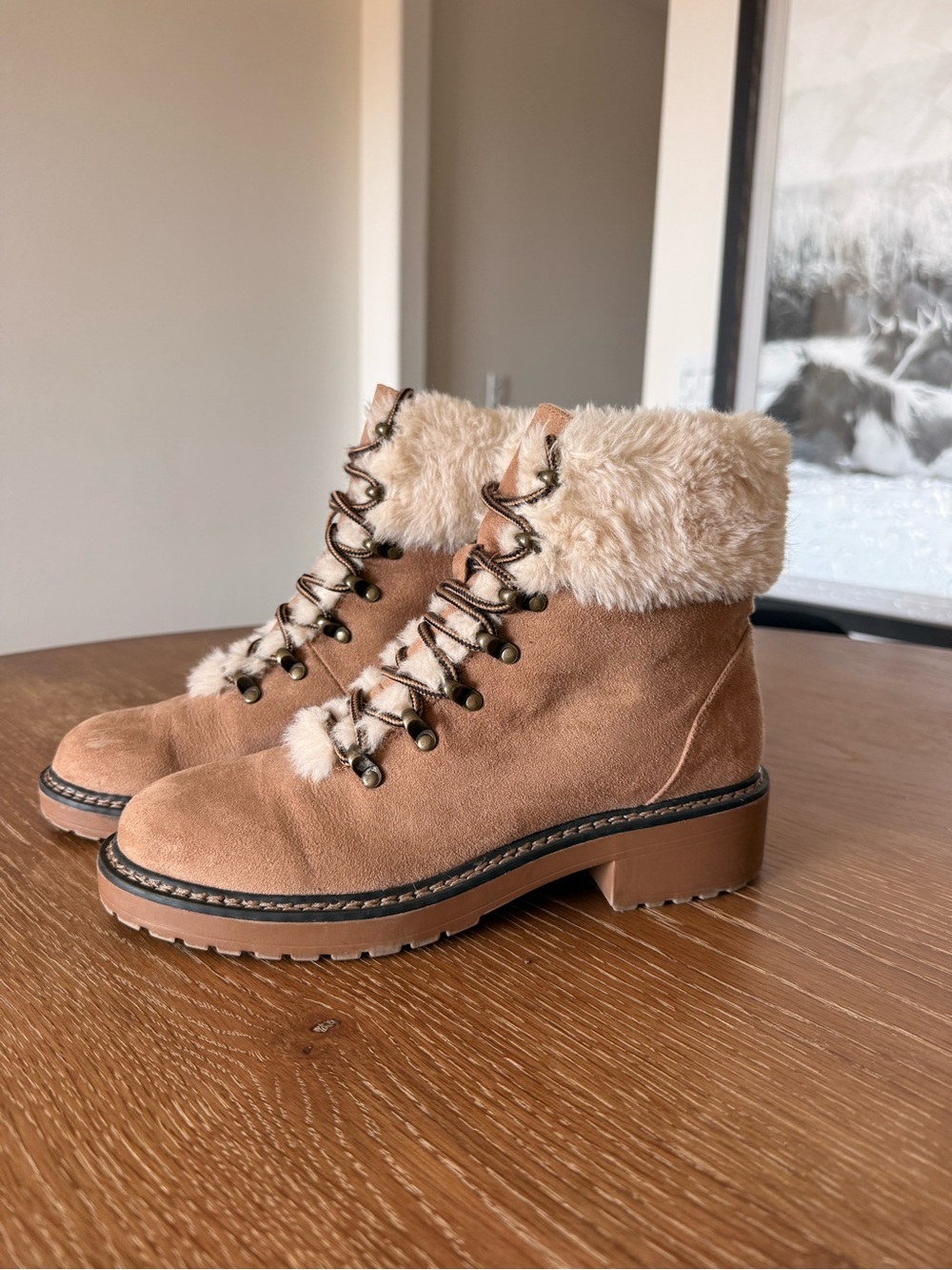 Women’s Tan Faux-Fur bootie
